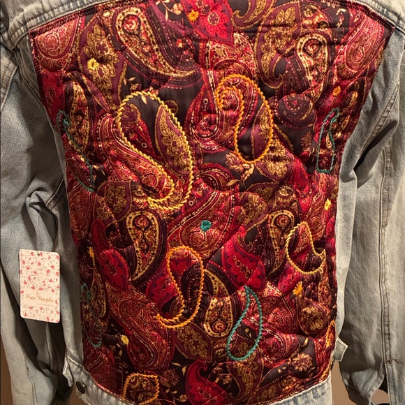 Jacket - Picture 4 of 6